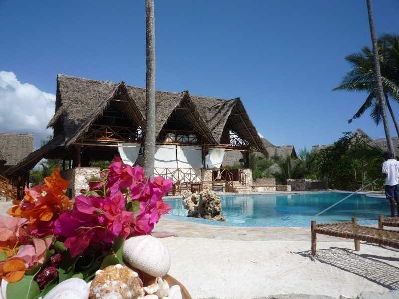 Ora Resort Samaki Lodge ザンジバルシティ エクステリア 写真
